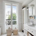 Daire Elegant 2bdr Arc De Triomphe Champs-elysees